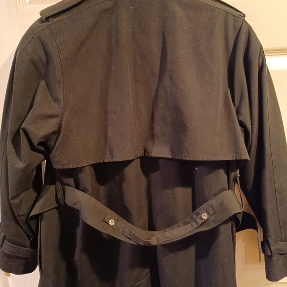 London Fog trench coat with belt and zip out lining black - Picture 3 of 9